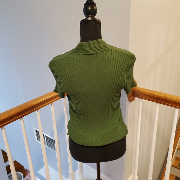 Sweater - Picture 2 of 4